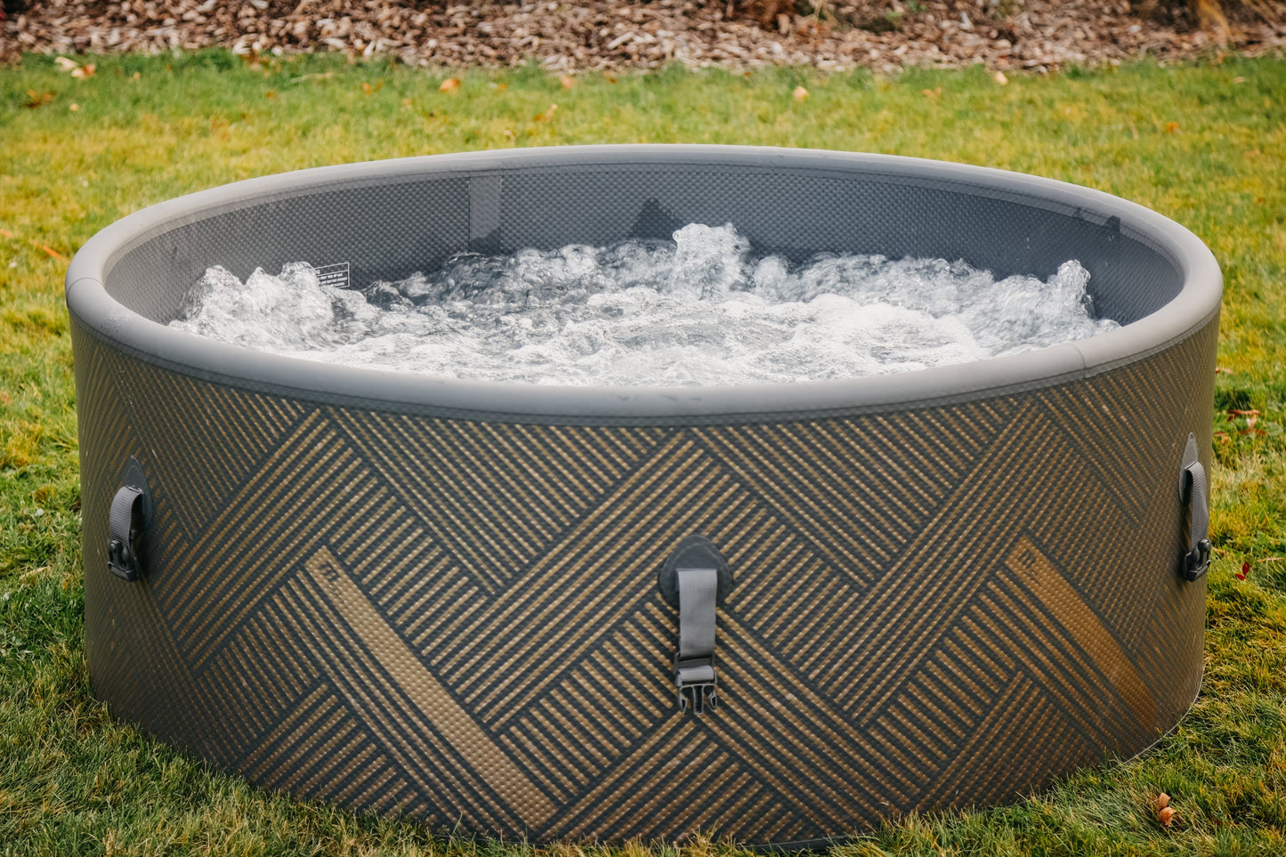 Mono-Eco 8 Portable Spa  Halloween Special