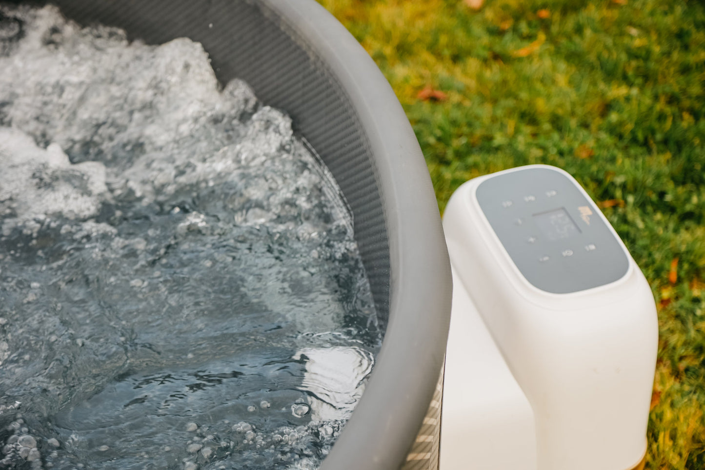 Mono-Eco 8 Portable Spa  Halloween Special