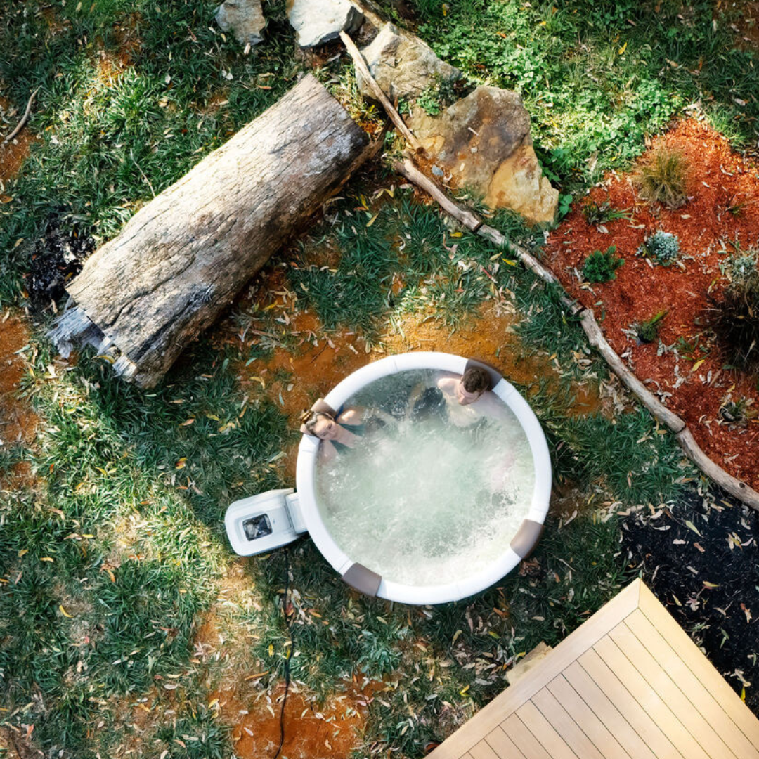 Hot Tub that look like traditional hard shell spa pool, but is still truly portable - portablespasnz